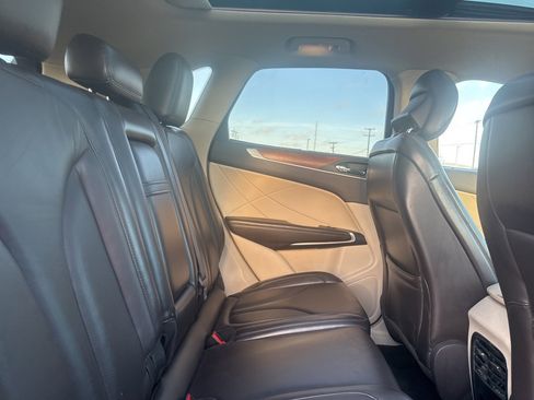 Used 2019 Lincoln MKC Select w/ Select Plus Package image 16