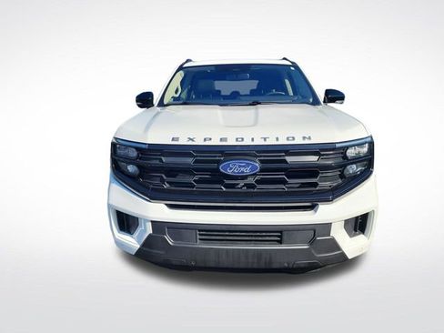 Used 2025 Ford Expedition Active image 8