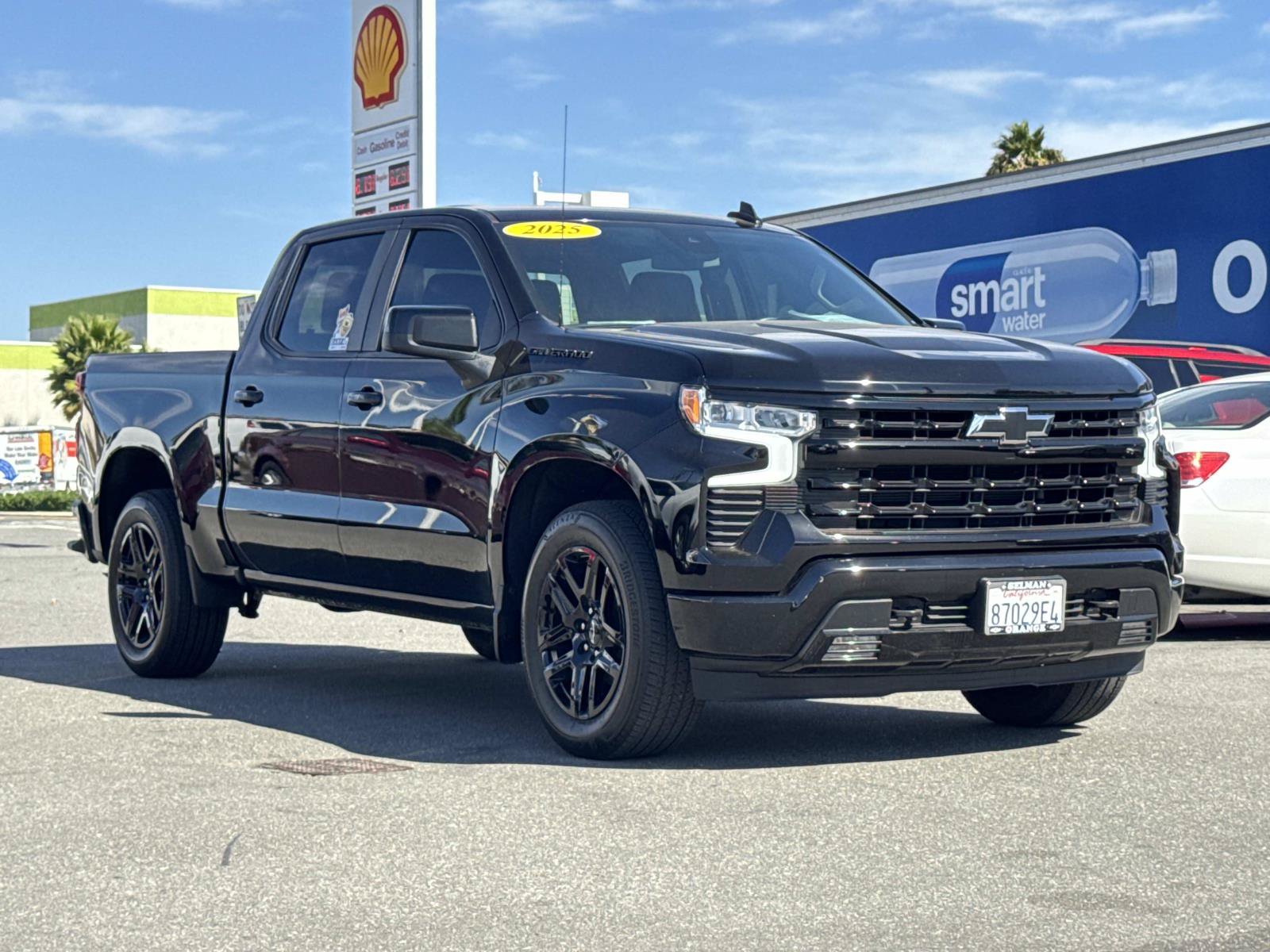 Used 2025 Chevrolet Silverado 1500 RST w/ LPO, Dark Essentials Package RWD image 3