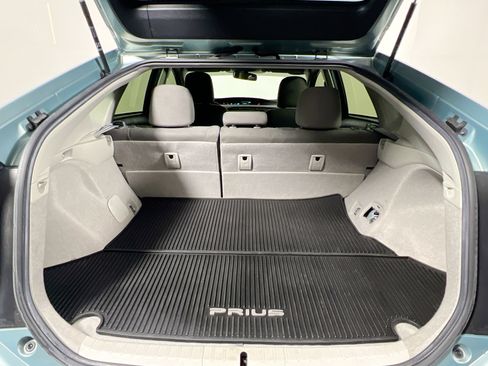 Used 2015 Toyota Prius Two image 34