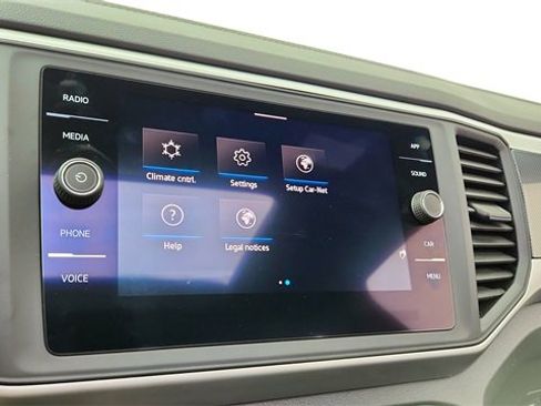 Used 2021 Volkswagen Atlas Cross Sport SE w/ Panoramic Sunroof Package image 46