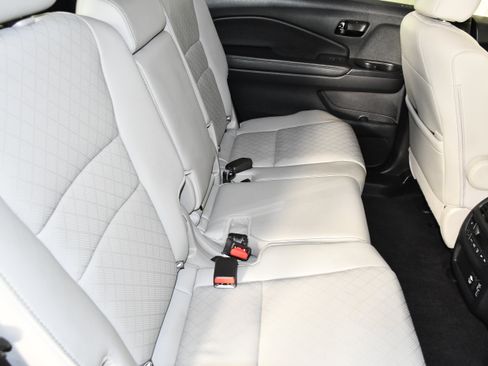 Certified 2023 Honda Passport Elite image 47