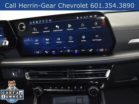 Used 2025 Chevrolet Traverse LT FWD image 28