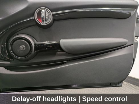 Used 2018 MINI Cooper S FWD image 32