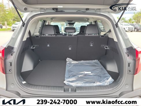 New 2026 Kia Seltos S FWD image 10