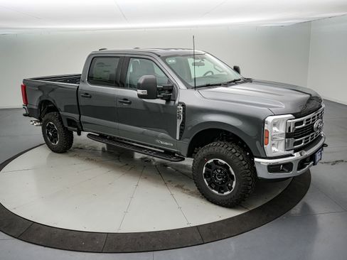 New 2026 Ford F250 XLT w/ Tremor Off-Road Package image 2