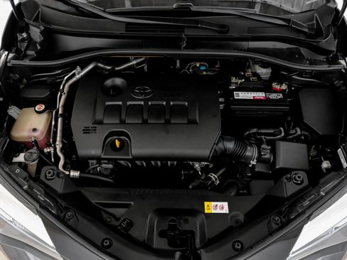 Used 2021 Toyota C-HR XLE FWD image 42