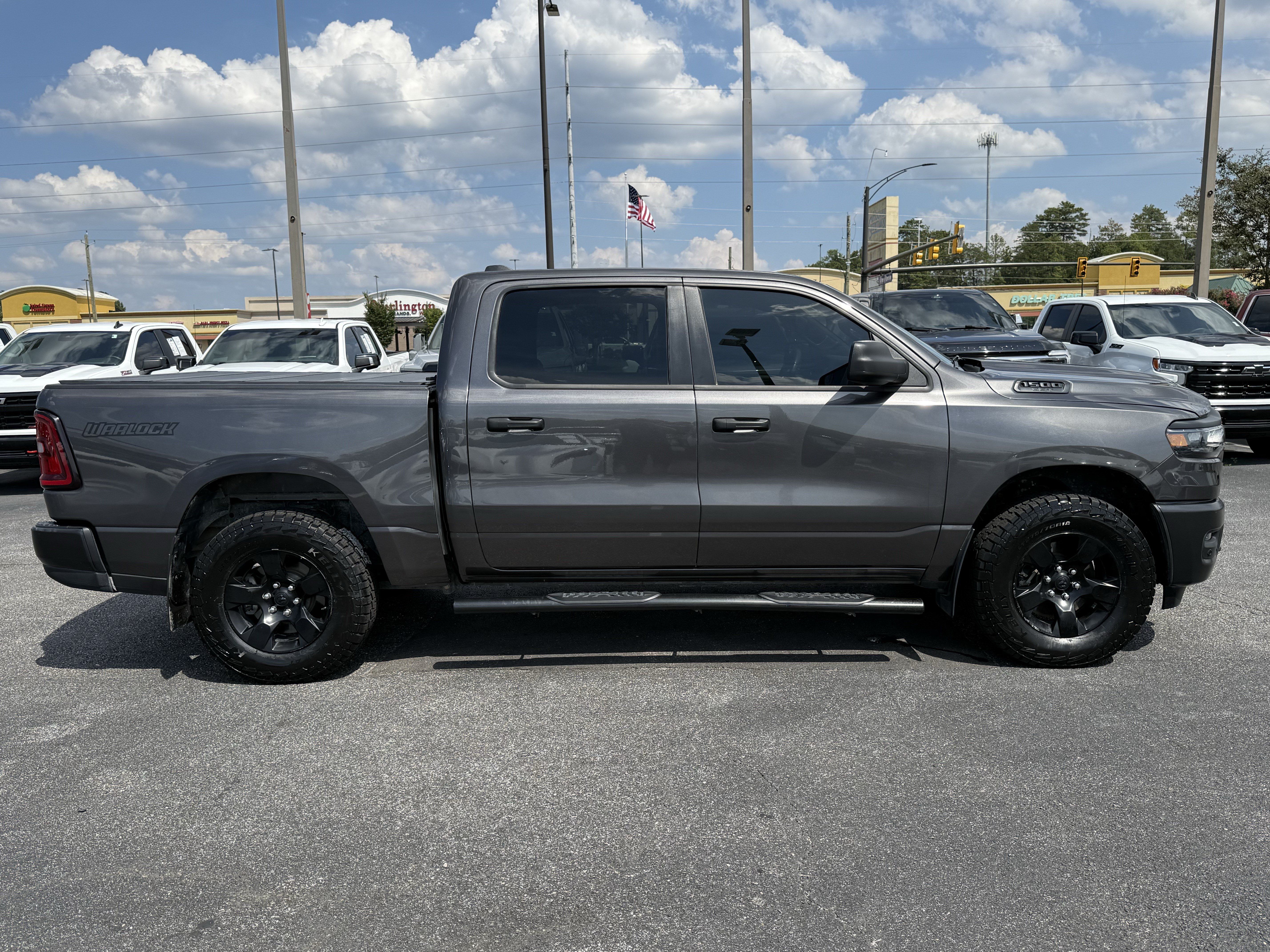Used 2025 RAM 1500 Warlock AWD/4WD image 11