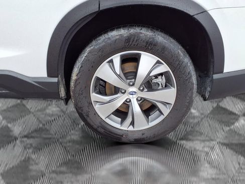 Certified 2024 Subaru Ascent Premium w/ Convenience Package image 14