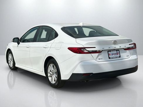 Used 2025 Toyota Camry LE FWD image 7