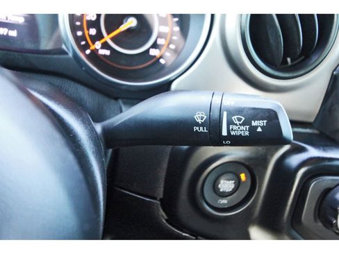 Used 2021 Jeep Gladiator Sport image 21