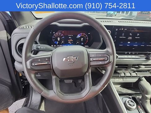 Used 2024 Chevrolet Colorado Trail Boss w/ Technology Package image 9