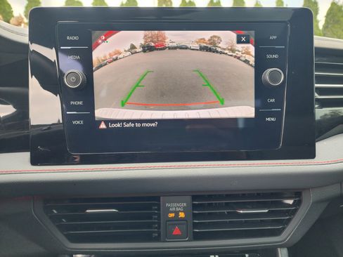 Used 2025 Volkswagen Jetta GLI Autobahn image 29