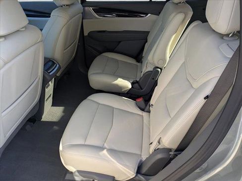 Used 2025 Cadillac XT6 Premium Luxury w/ LPO, Floor Liner Package image 21