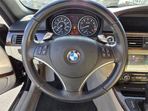Used 2008 BMW 335i Convertible image 16