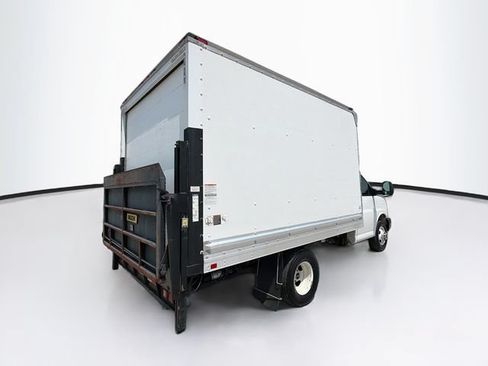Used 2014 GMC Savana 3500 RWD image 8