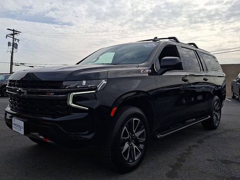 Used 2021 Chevrolet Suburban Z71 image 3