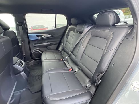 New 2026 Chevrolet Equinox EV LT image 25