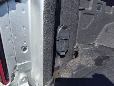 Used 2022 Chevrolet Silverado 2500 High Country image 12