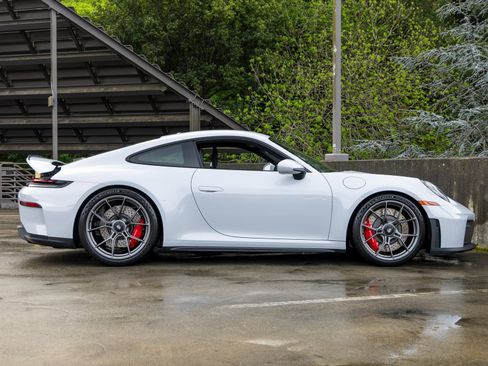 Used 2026 Porsche 911 GT3 image 12