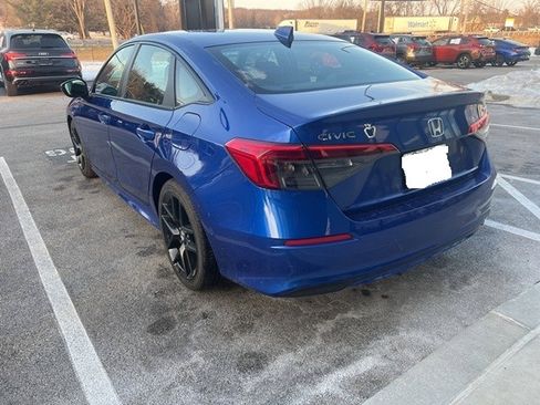 Used 2022 Honda Civic Sport image 11