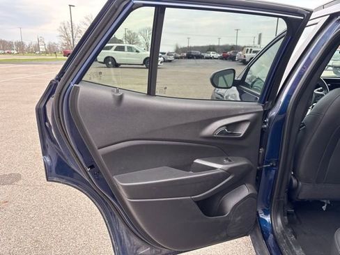 Used 2024 Chevrolet Trax LT w/ Driver Confidence Package image 15