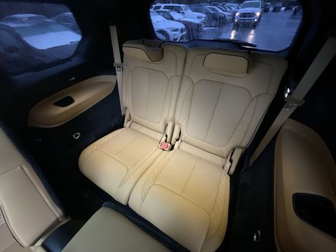 Used 2024 Jeep Grand Cherokee L Summit image 40