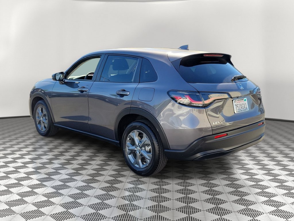 Used 2027 Honda HR-V LX image 4