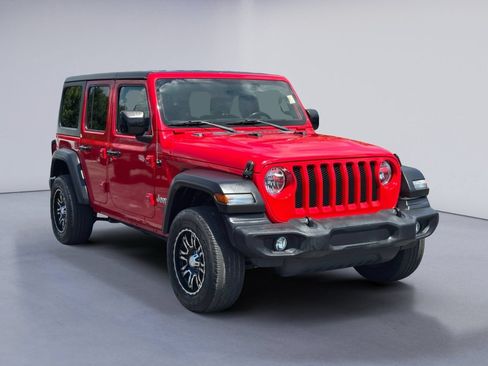 Used 2019 Jeep Wrangler Unlimited Sport S AWD/4WD image 5