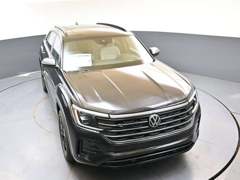 New 2026 Volkswagen Atlas Cross Sport SEL R-Line AWD/4WD image 42