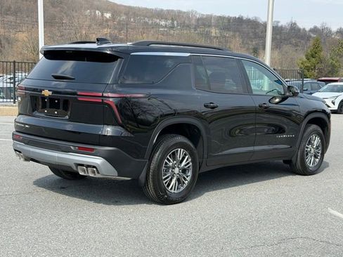 New 2026 Chevrolet Traverse LT image 13