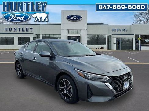 Used 2025 Nissan Sentra SV image 4