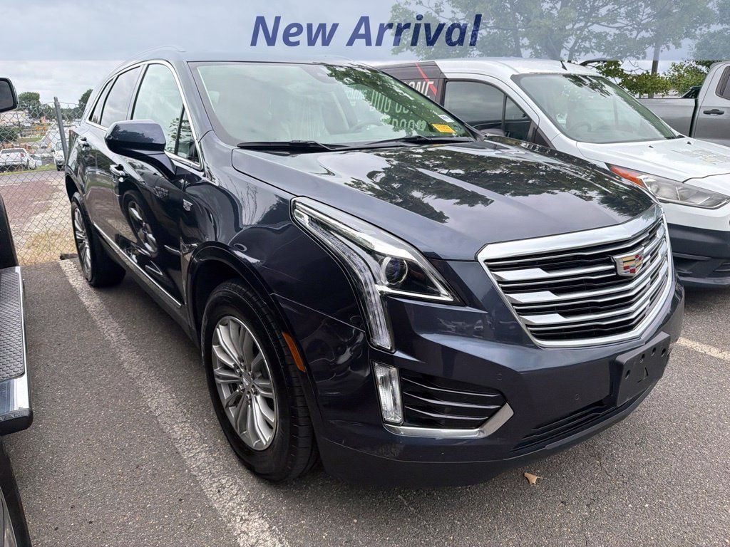 Used 2018 Cadillac XT5 Luxury w/ Driver Awareness Package AWD/4WD image 2