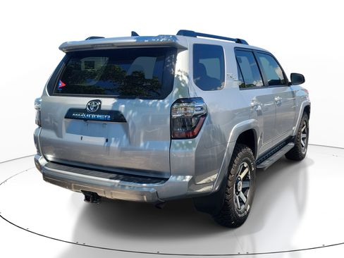 Used 2023 Toyota 4Runner TRD Off-Road Premium w/ Off Road Premium Plus Package AWD/4WD image 9