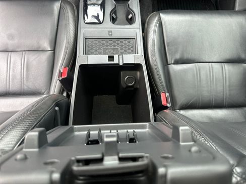 Used 2022 Nissan Frontier PRO-4X w/ Pro-4X Premium Package image 26