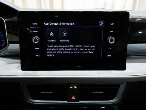 New 2026 Volkswagen Taos SEL AWD/4WD image 21