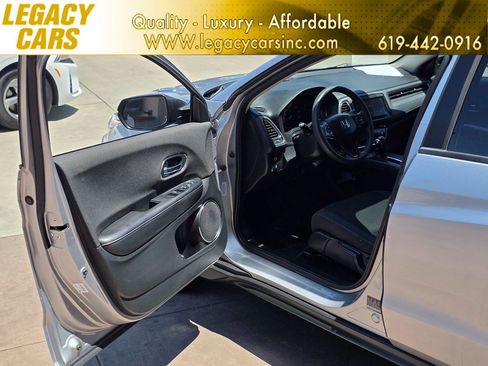 Used 2022 Honda HR-V EX image 48