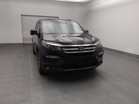 Used 2018 Honda Pilot Touring image 14