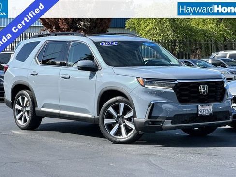 Certified 2024 Honda Pilot Touring image 1