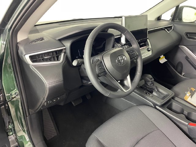 New 2026 Toyota Corolla Cross LE w/ Moonroof Package AWD/4WD image 2
