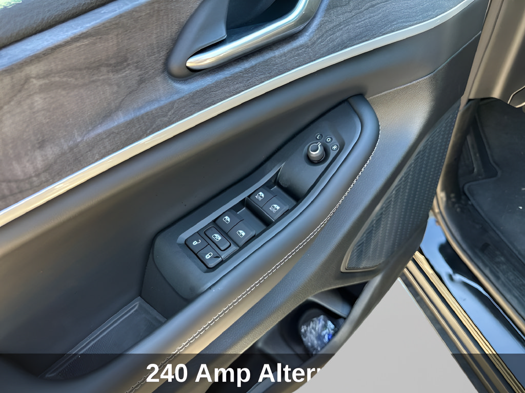New 2026 Jeep Grand Cherokee Altitude AWD/4WD image 19