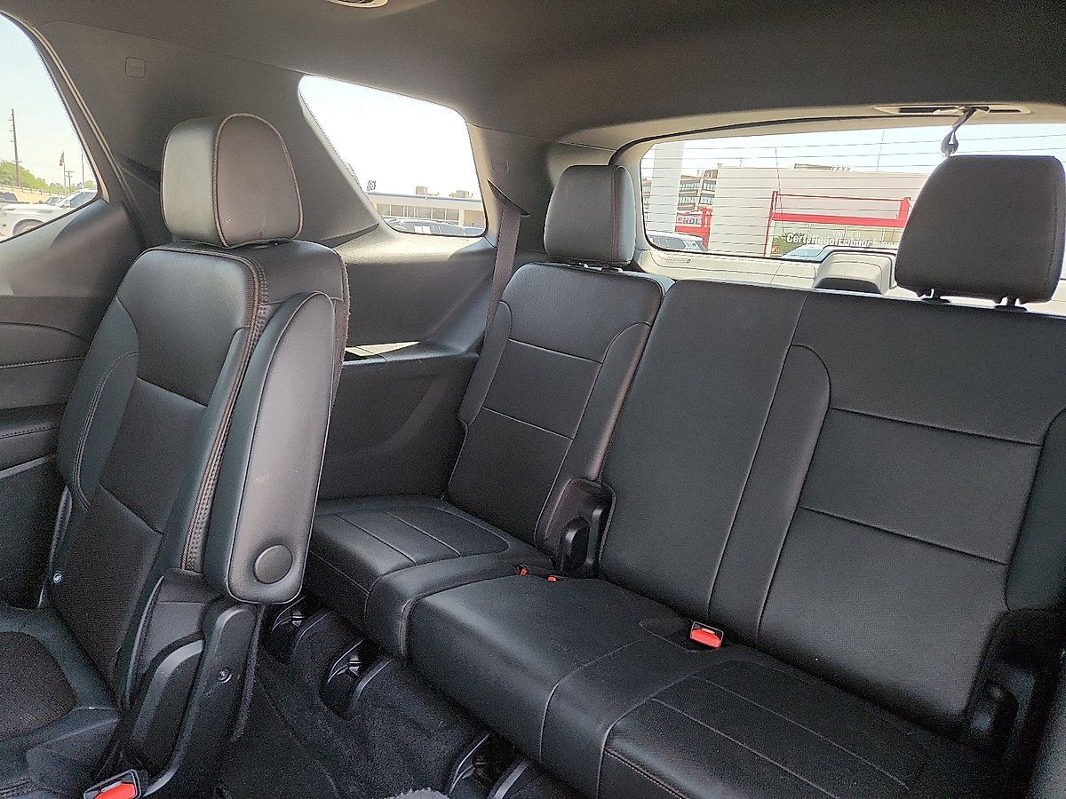 Used 2023 Chevrolet Traverse High Country AWD/4WD image 5