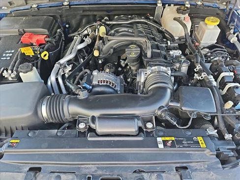 Used 2023 Jeep Gladiator Rubicon w/ Trailer Tow Package AWD/4WD image 23