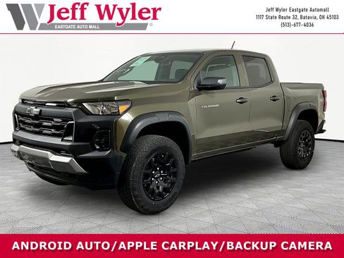 Used 2024 Chevrolet Colorado Trail Boss w/ Advanced Trailering Package AWD/4WD image 1
