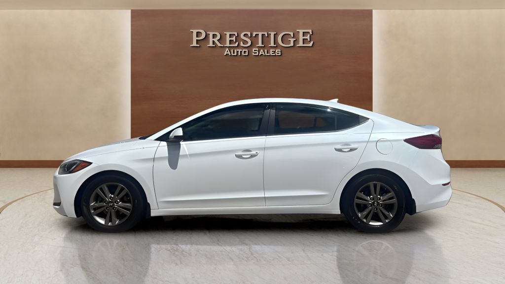 Used 2018 Hyundai Elantra SEL FWD image 2