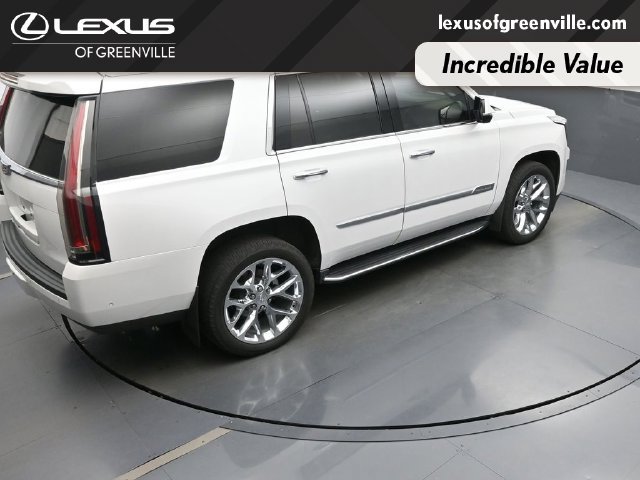 Used 2020 Cadillac Escalade Premium Luxury AWD/4WD image 26