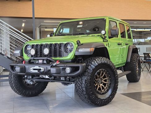 New 2025 Jeep Wrangler Unlimited Rubicon w/ Safety Group AWD/4WD image 2
