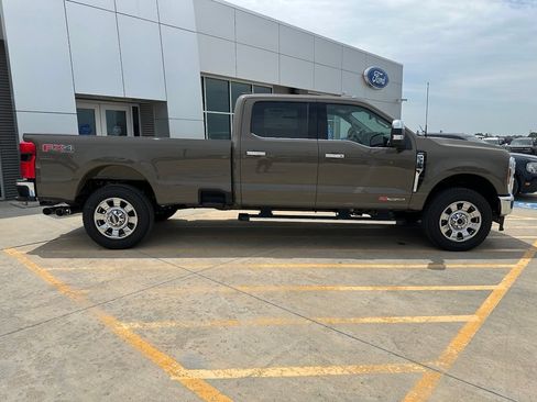 New 2026 Ford F350 Lariat w/ Chrome Package AWD/4WD image 9