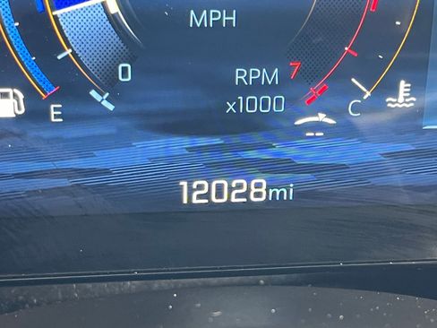 Used 2025 Chevrolet Equinox LT image 40