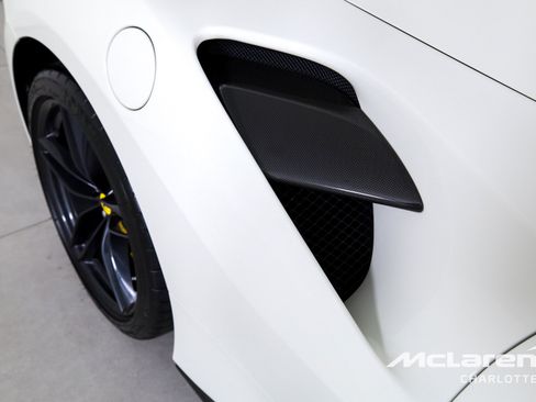 Used 2018 Ferrari 488 Spider RWD image 30